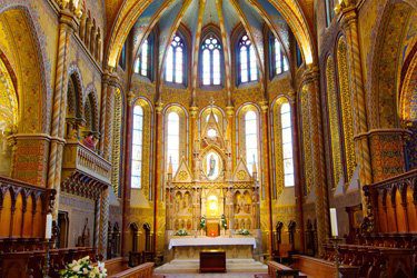 interni chiesa mattia budapest