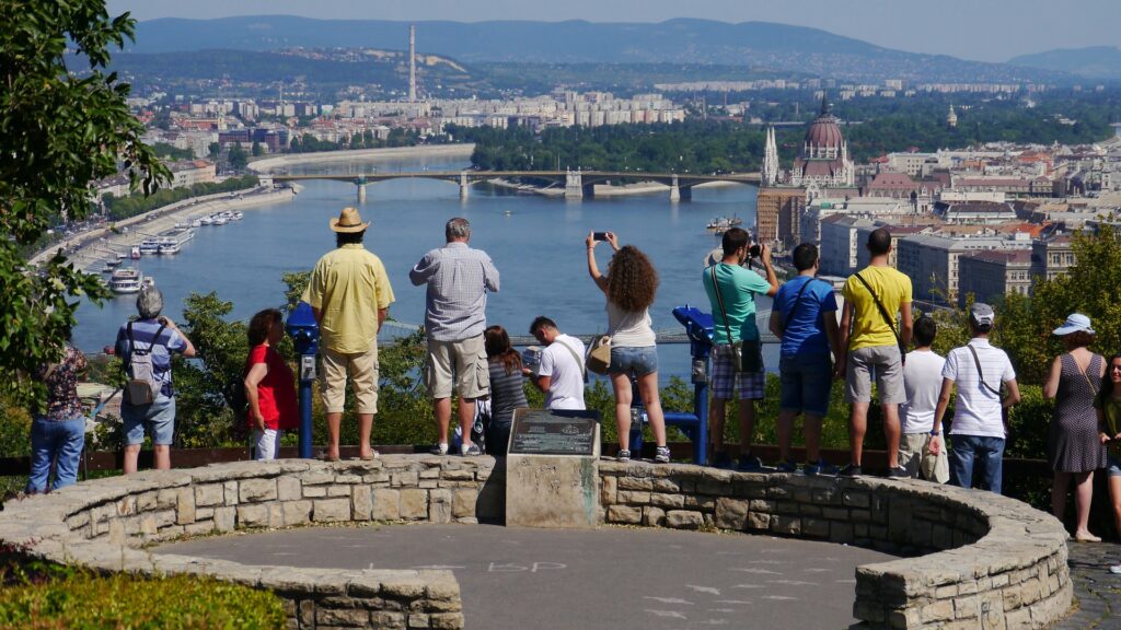 El Barrio de Buda. Un viaje en el Tiempo 2 monte gellert budapest 1 1024x576 1
