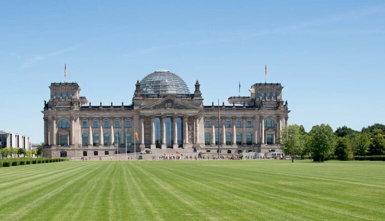 10 Lugares Imprescindibles que ver en Berlín 9 Captura de pantalla 2020 06 20 a las 0.12.43