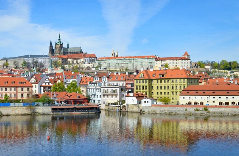 10 lugares imprescindibles que ver en Praga 3 Captura de pantalla 2020 06 25 a las 13.29.32
