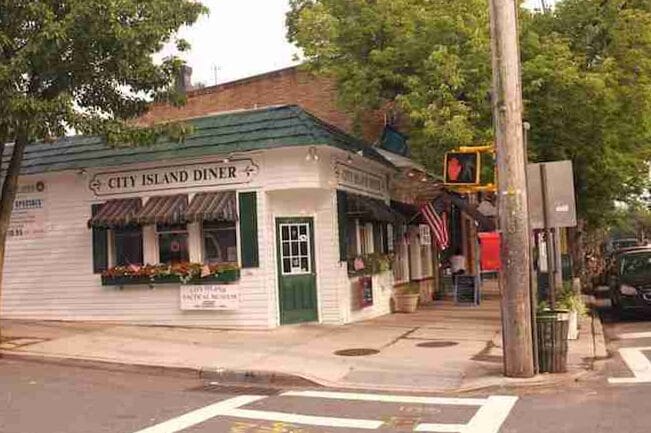 Hart Island en Nueva York: un lugar para conocer 3